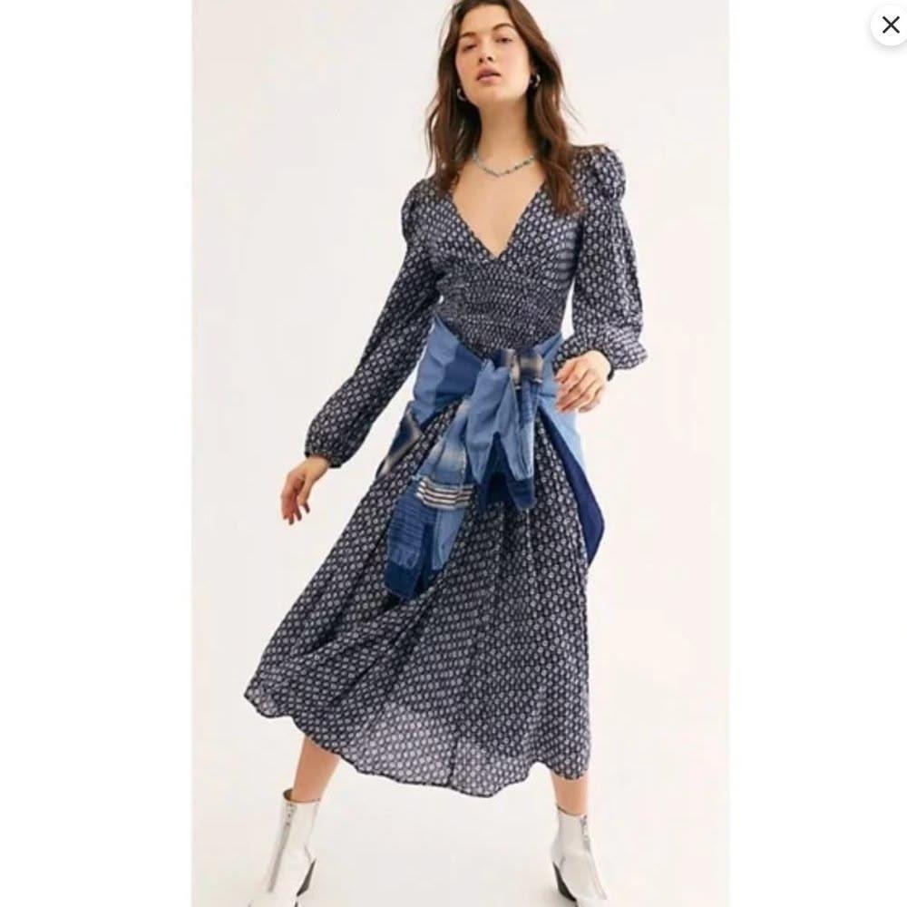 Free People Indigo Child Midi Dress XS Floral Boho Smocked Waist Puff Sleeve